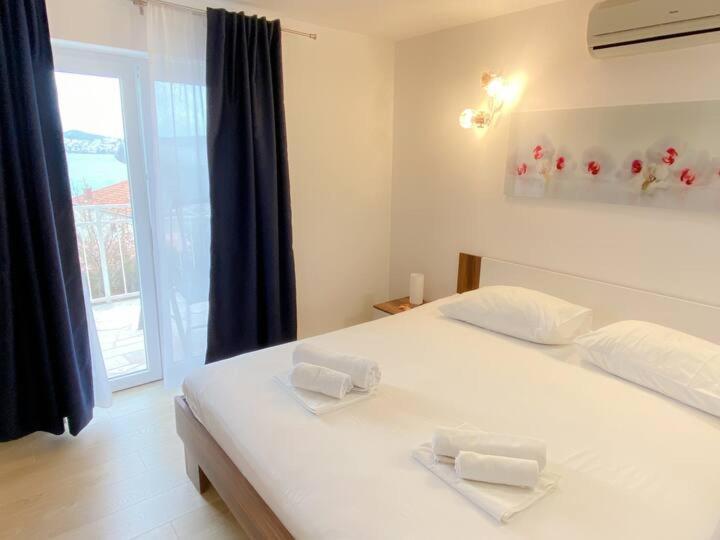 Apartmani Nede Trogir Exterior foto